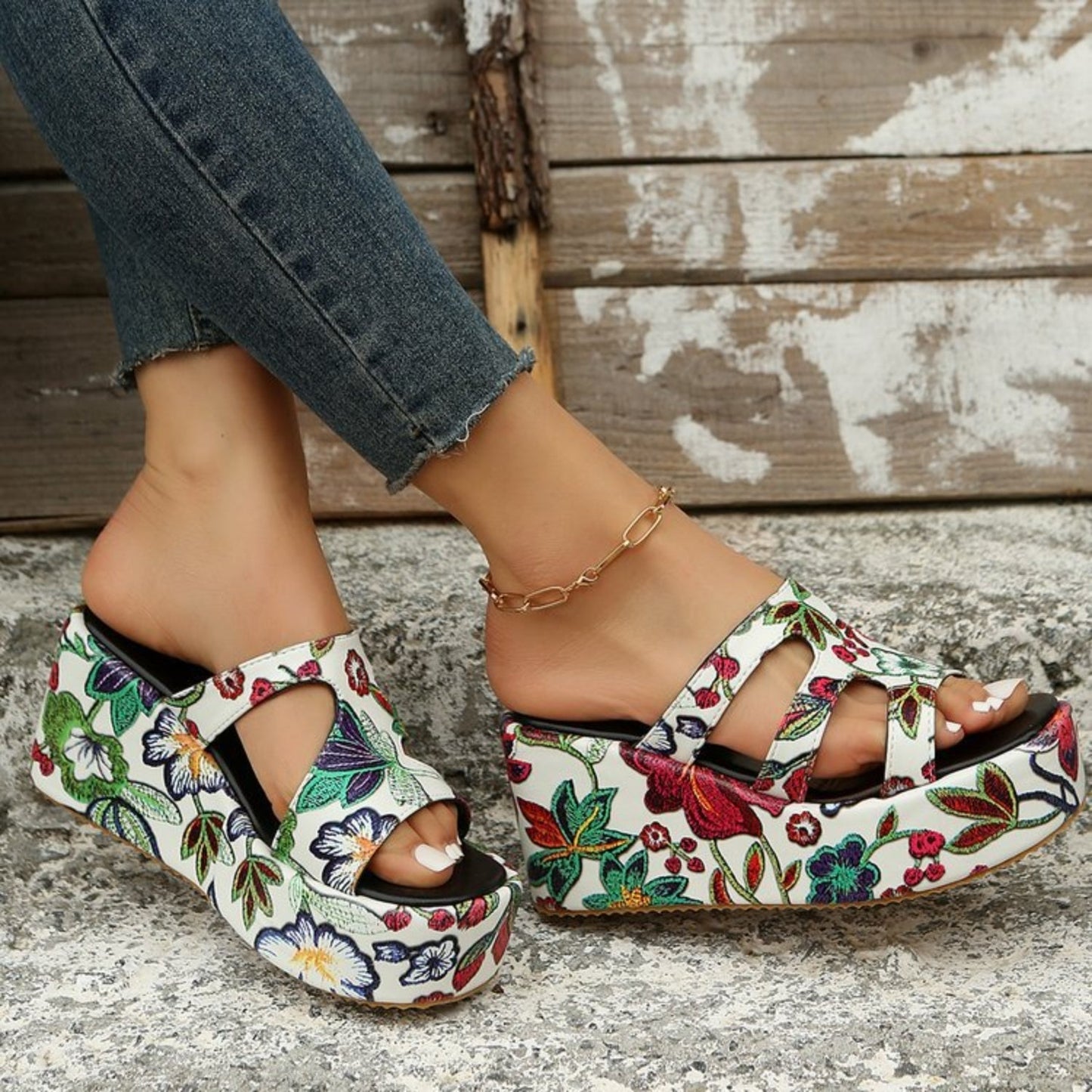 Evelyn® | Sandalias florales cutout