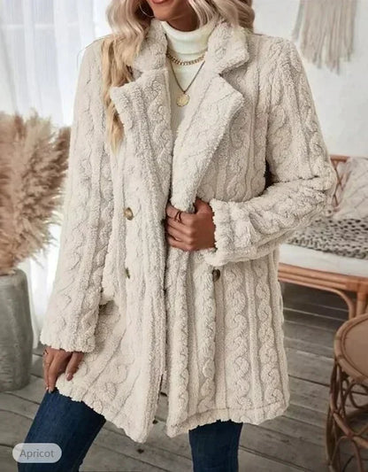 Aadhira | Atemporal y elegante prenda de invierno