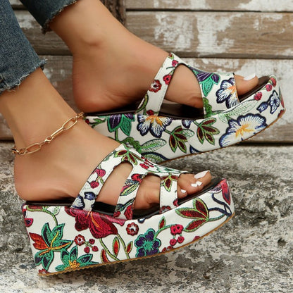 Evelyn® | Sandalias florales cutout